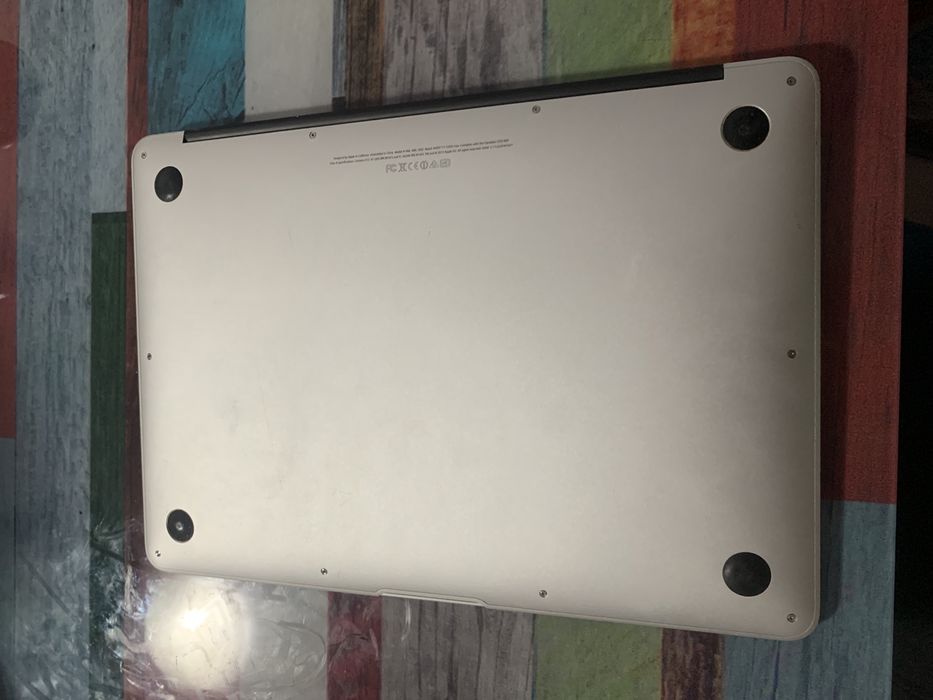 Vand Macbook Air  13-inch