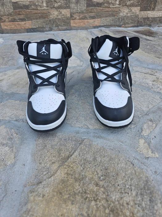 Кецове nike, levis много запазени