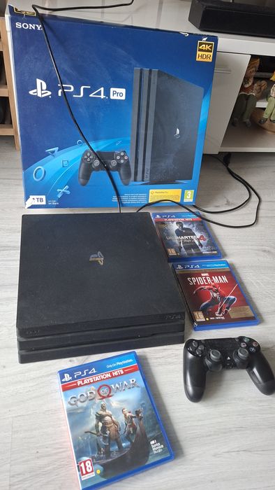 Playstation psp4 pro 1 TB