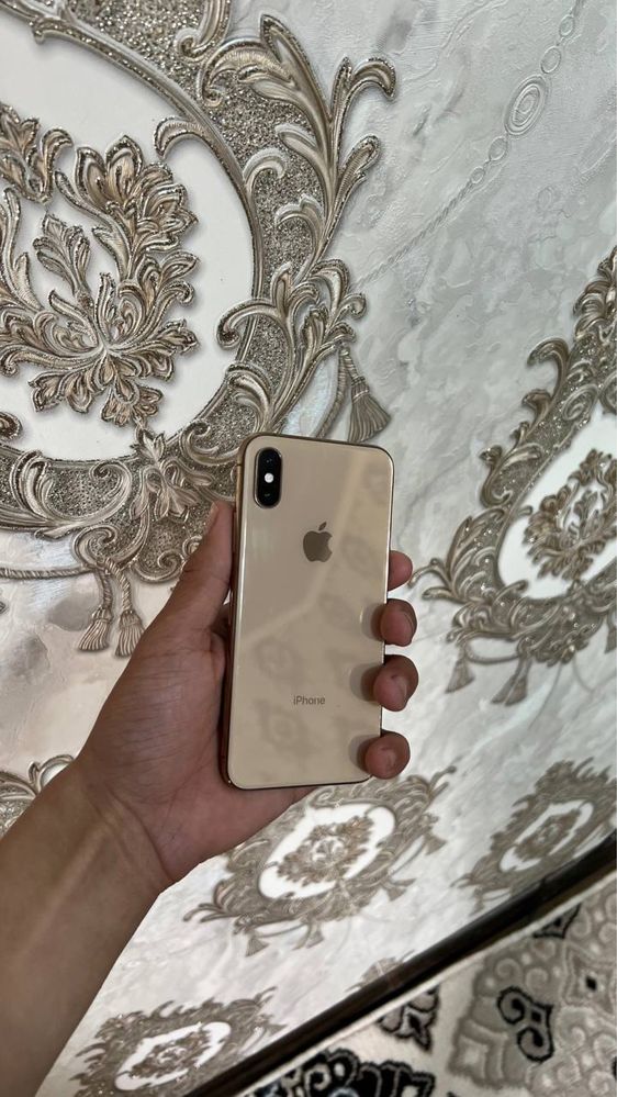 IPhone xs.