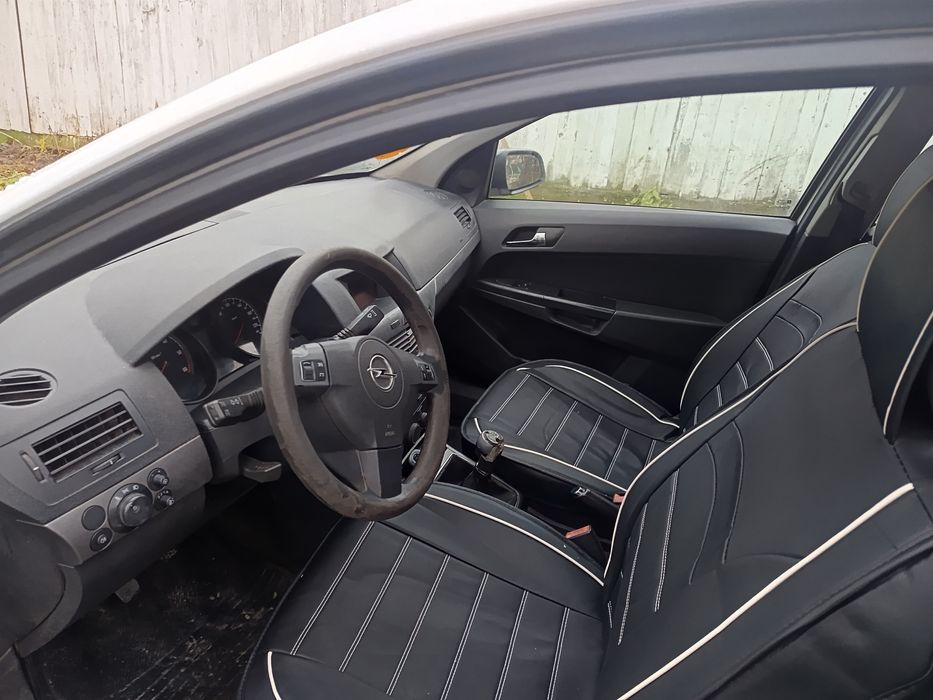 Vând sau schimb Opel Astra h 17