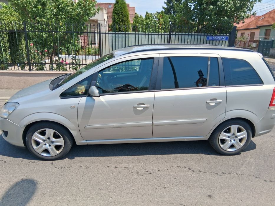 vand opel zafira 2009 motor 1.7 disel 7 locuri