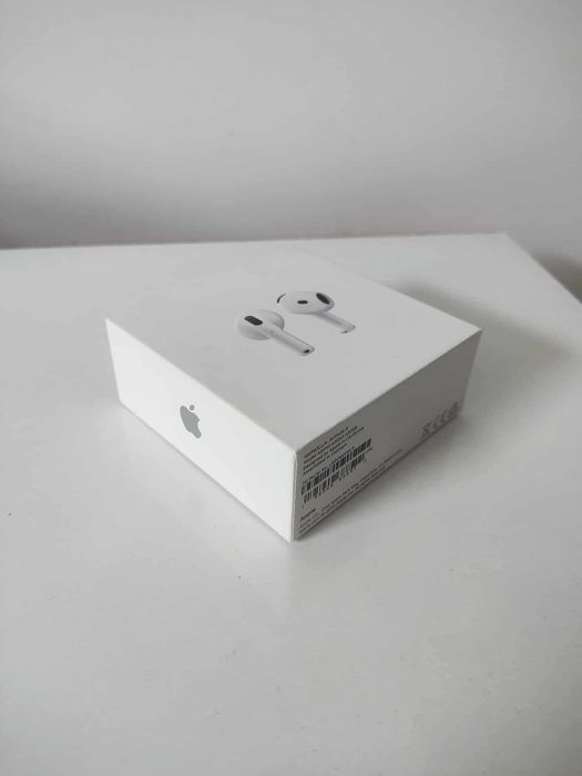 Apple AirPods 4 - ОРИГИНАЛНИ!! ЧИСТО НОВИ , неотваряни