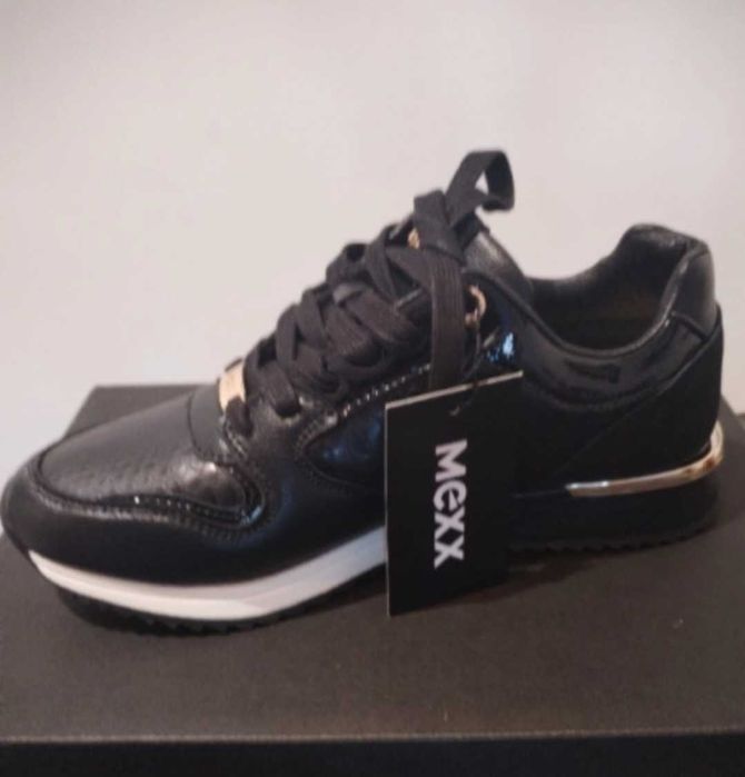 Дамски спортни обувки Mexx