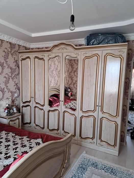 Спальный гарнитур