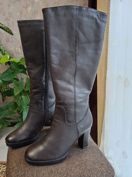 Продам новые зимние кожаные сапоги