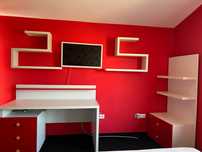 Mobilier birou rosu