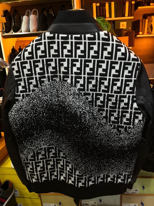 Geaca Fendi monogram