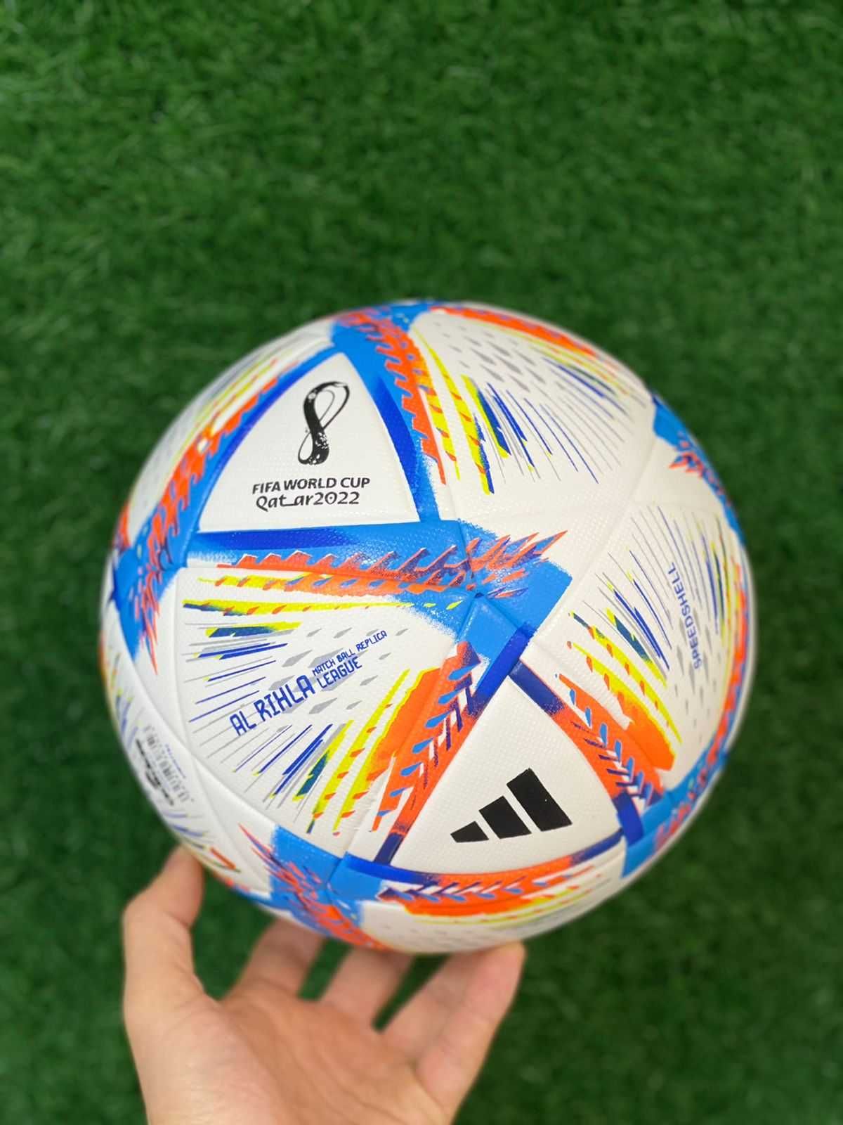 Футбольный мяч Adidas Qatar 2022 размер 5