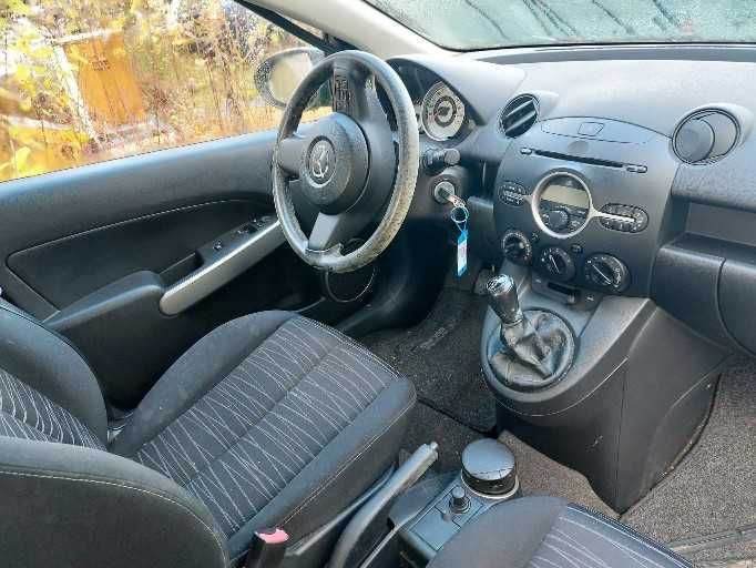 Dezmembrez Mazda 2 motor 1.4 benzina 2009