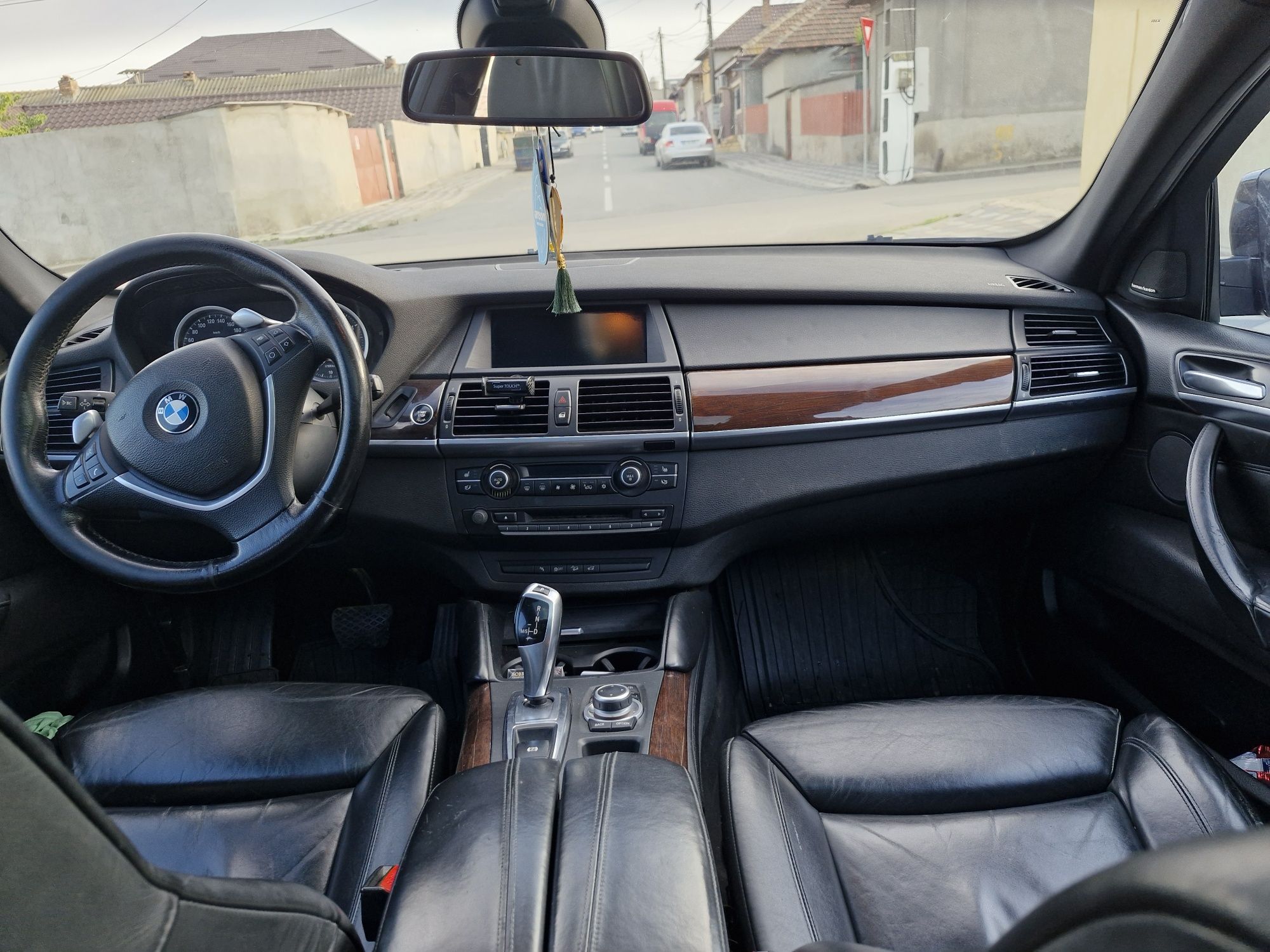 BMW X6 3.0 twin turbo 313hp