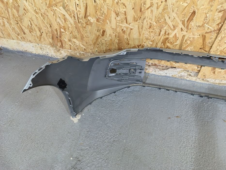 Bara fata VW Golf 8 an 2024 2025