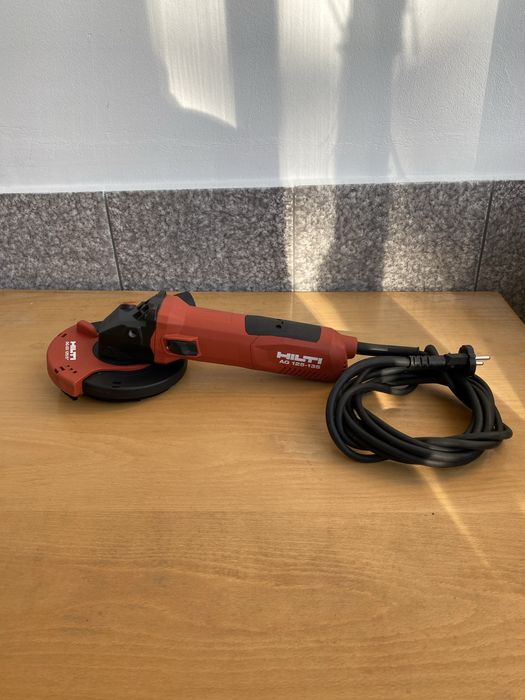 HILTI шлайф машина за шлайфане шлифоване на бетон камък мрамор и др.