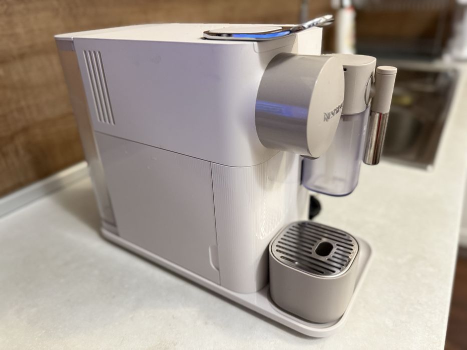 Кафе машина Nespresso