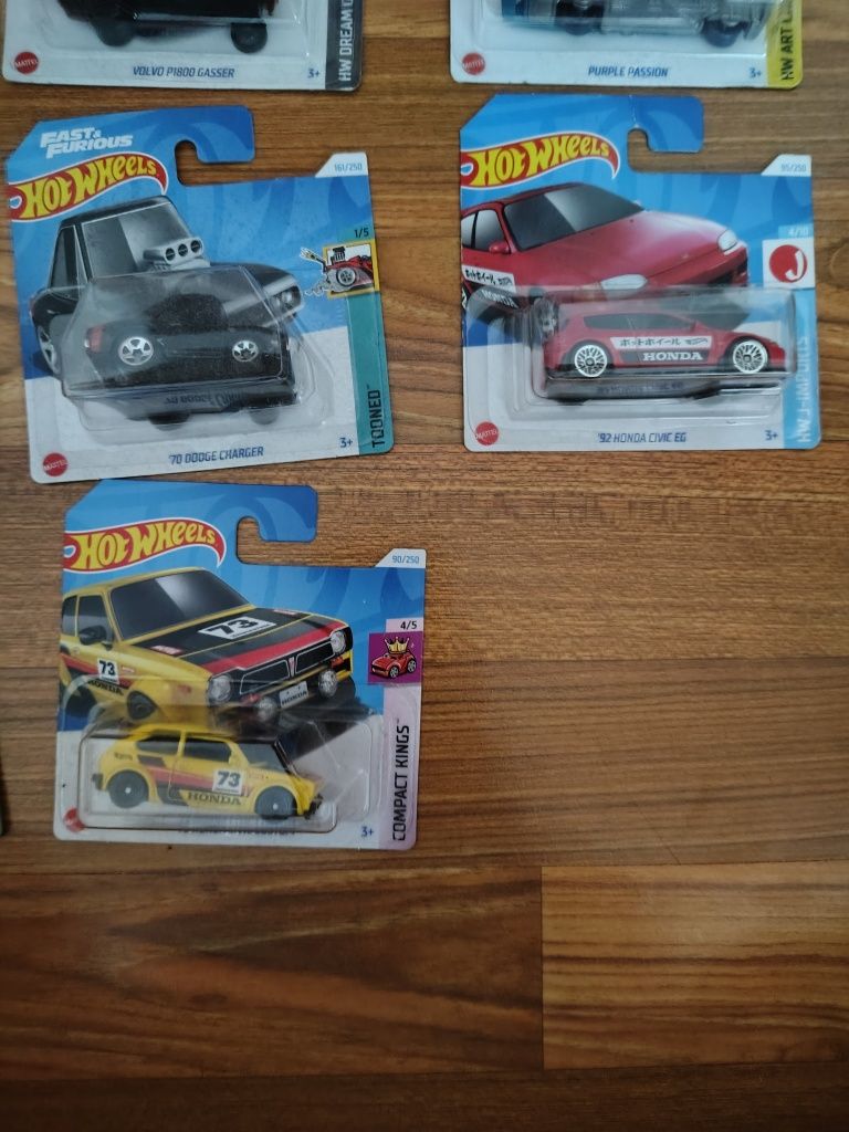 Hot wheels колички