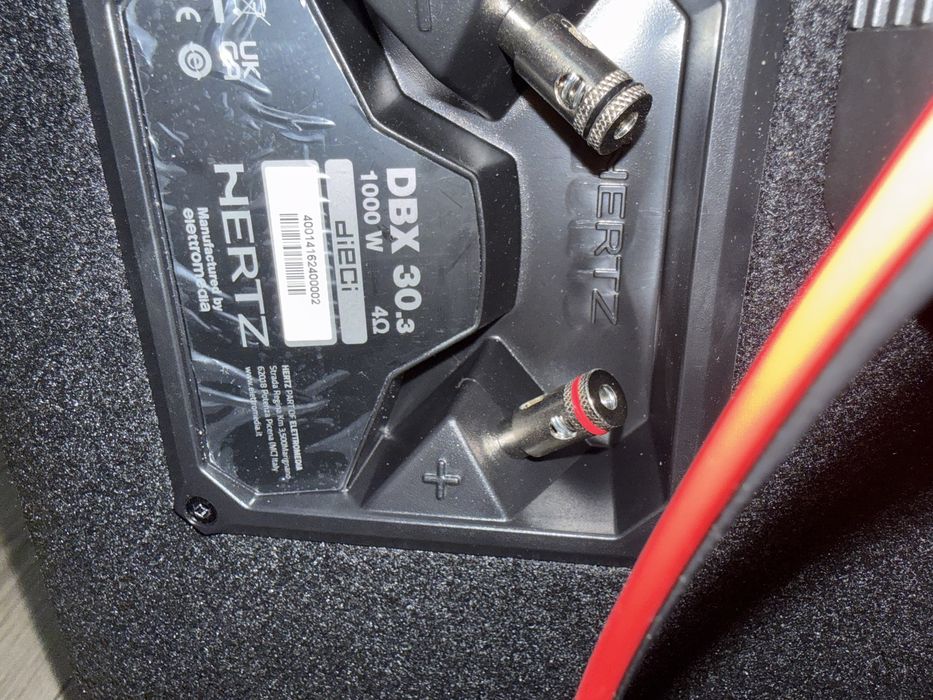 Subwoofer hertz dbx 30.3 + statie hertz