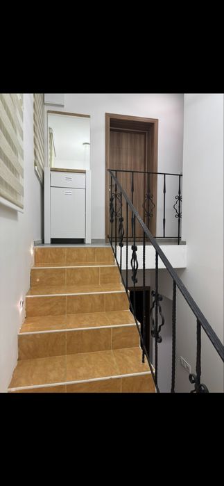 Обзаведена двуетажна къща в с.Рогачево