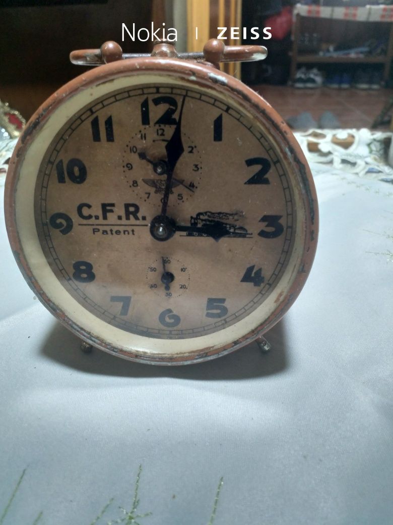 Ceas CFR de masa .