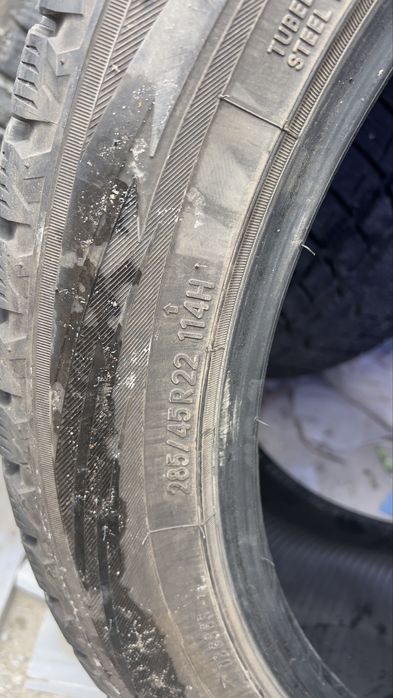 Зимни гуми 285/45/22 дот 23