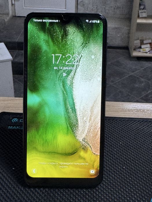 Самсунг a50/64 гига память