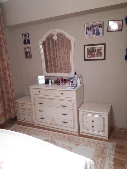 Спальный гарнитур б/у