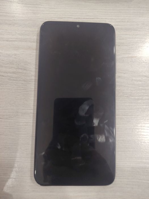 Redmi 8 xolat yaxshi 32 Talik 4ga