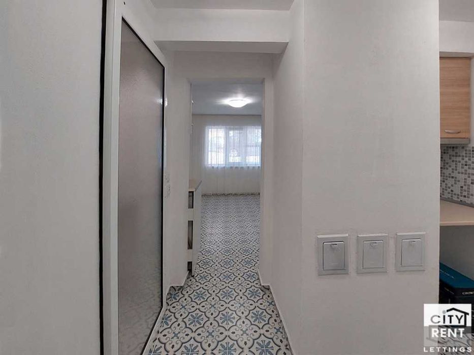 Дава се под наем Едностаен апартамент в Велико Търново, Център - 22 кв.м за 200 € - Снимка #8