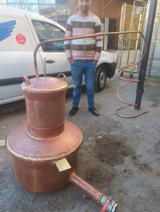 Vând un cazan de făcut țuică la capacitatea de 100 l