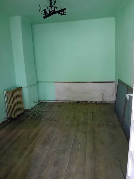 Casă de vânzare în Săvârșin