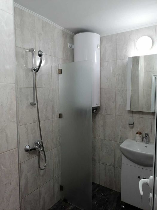 Дава се под наем Двустаен апартамент в Бургас, Братя Миладинови - 80 кв.м за 375 € - Снимка #7