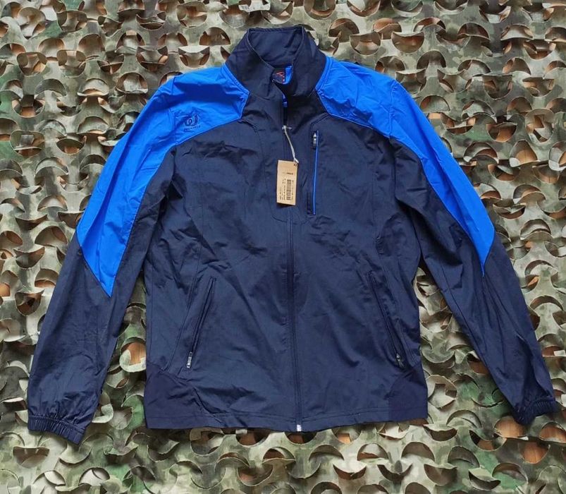 Куртка беговая ветровка