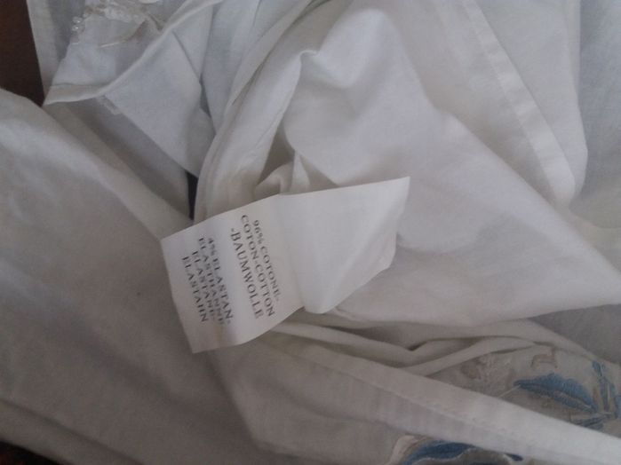 Reducere pret bluză ocazie deoseb-eticheta,brodata manual, albă, mătas