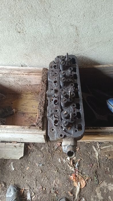 Piese u 650 de vanzare