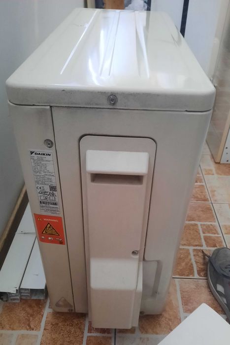 Daikin Sensira Bluevolution 12000 BTU aparat aer conditionat defect