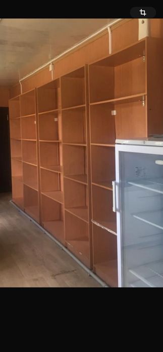 Магазинные полки, прилавок витрина