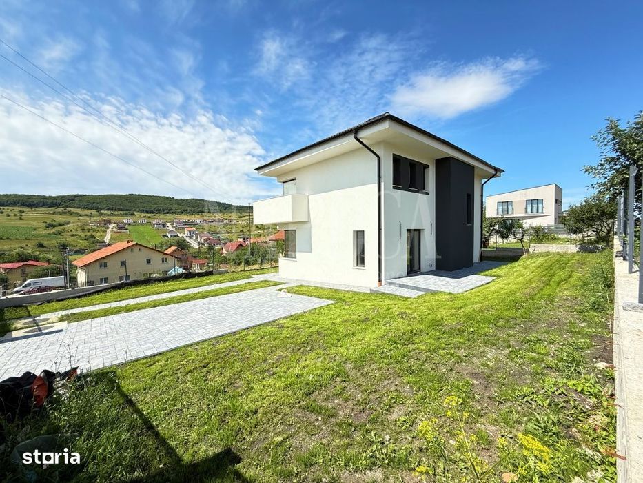 Casa 4 camere de vanzare in Chinteni