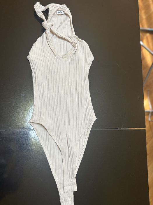 Тениски на различни марки