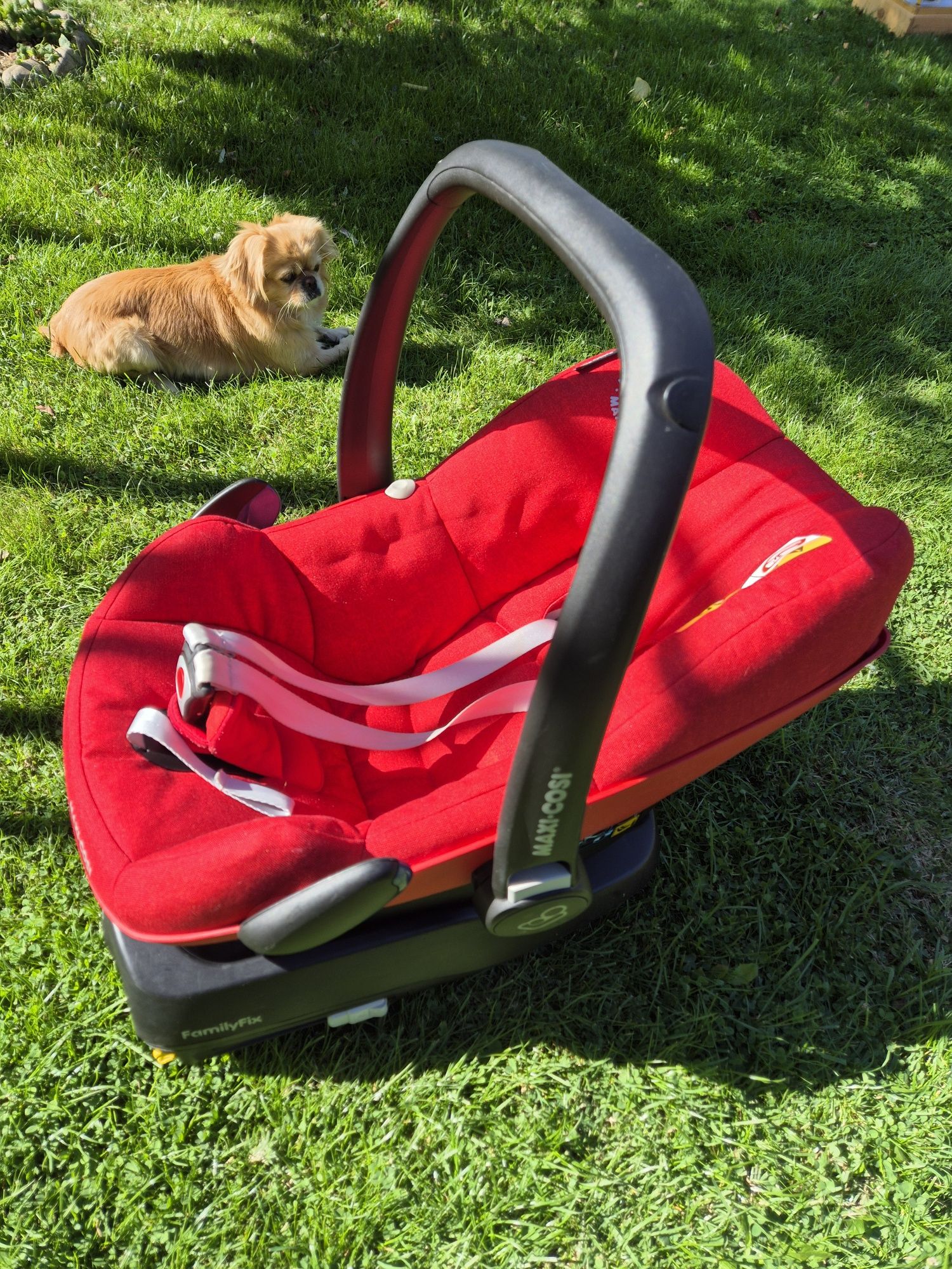 Столче за кола MAXI COSI Pebble plus  с база