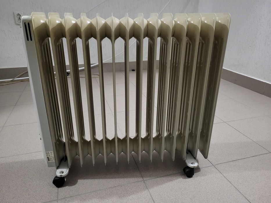 Продавам маслен радиатор 3000w