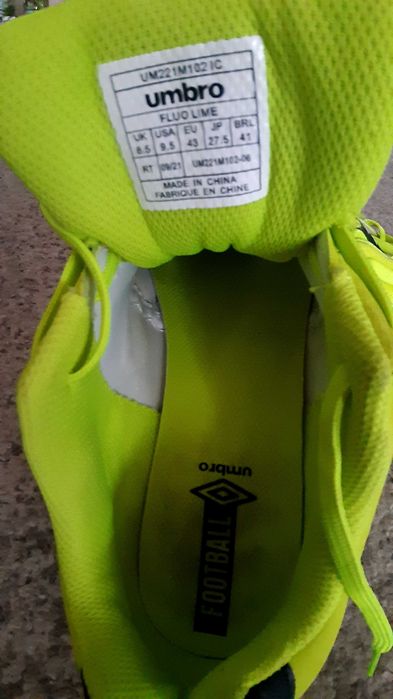 Маратонки  umbro