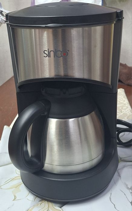 Кофеварка Sinbo.