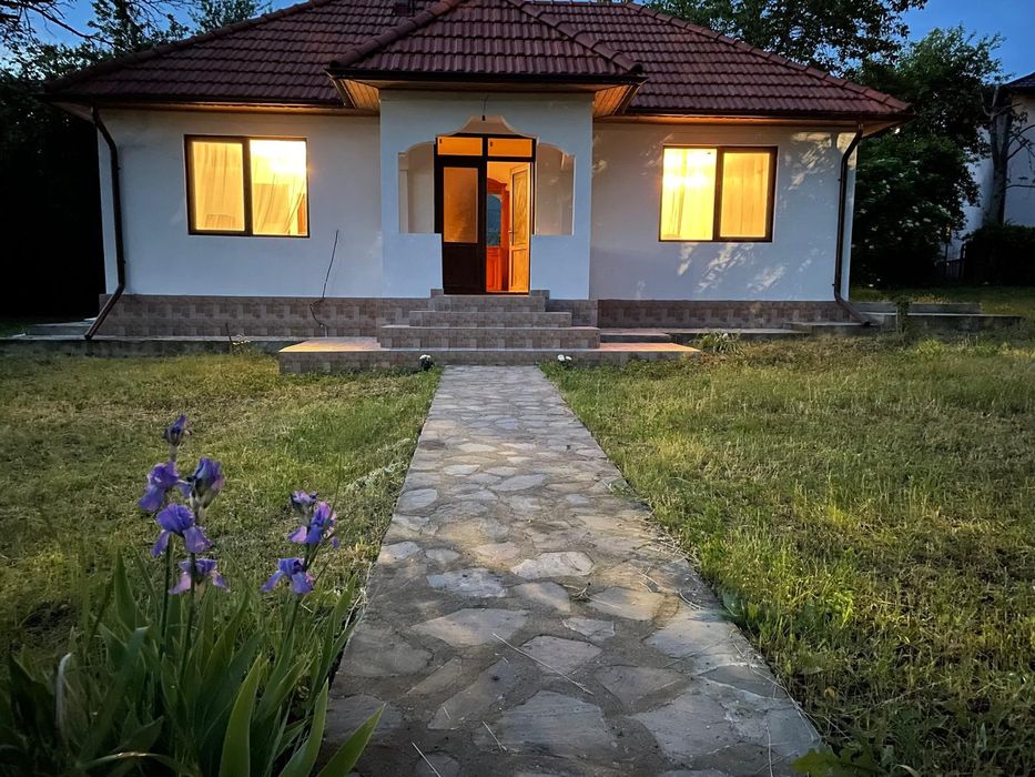 Casă de vânzare în loc. Mlajet-Nehoiu