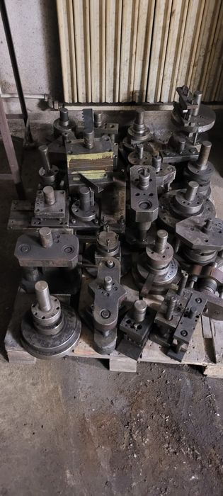 Stante matrite executam