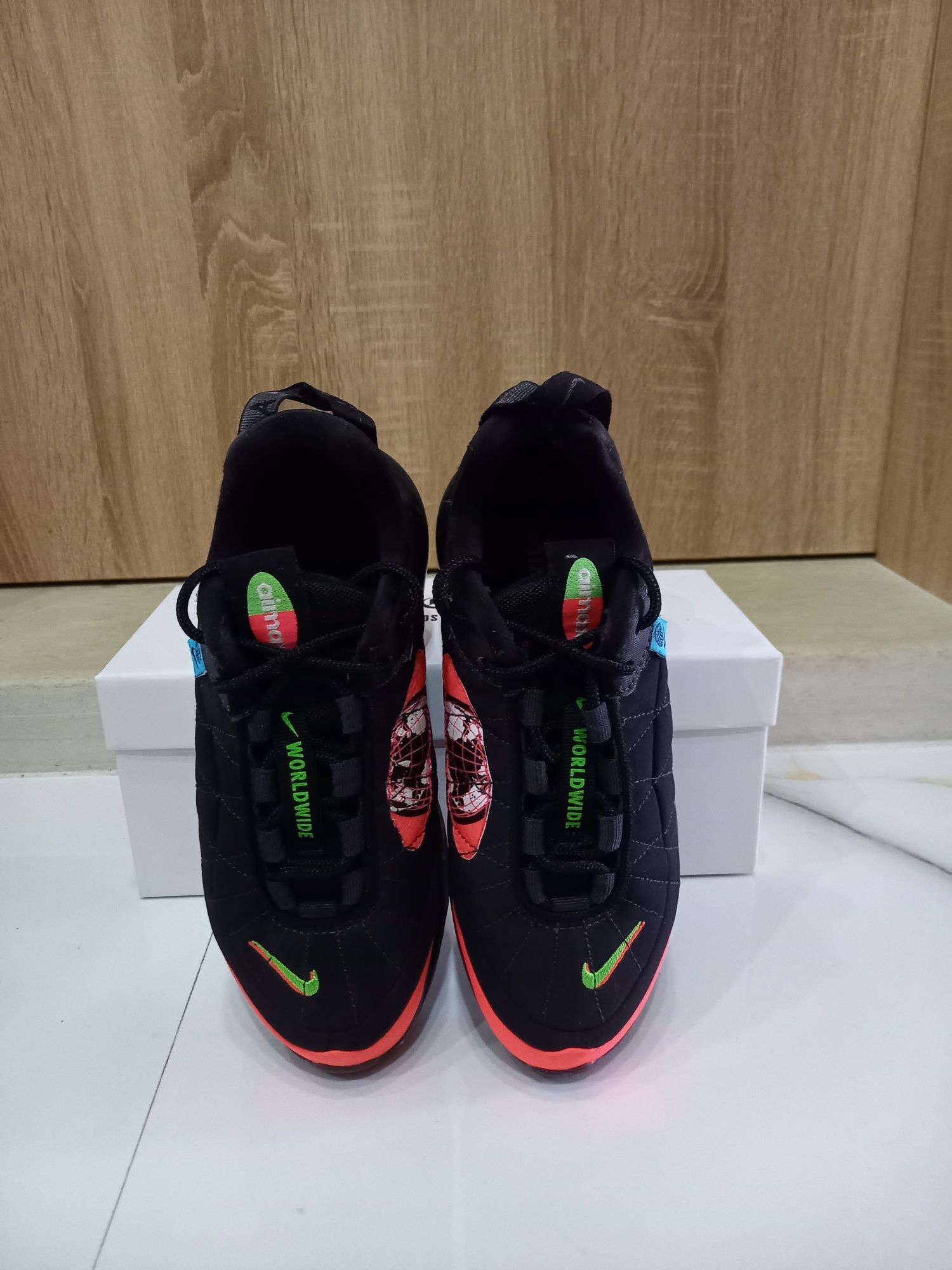 Детски обувки Nike air max 720-818