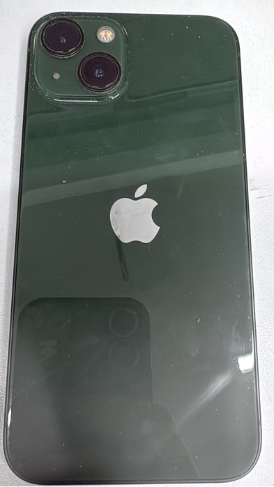 Продам айфон 13  128