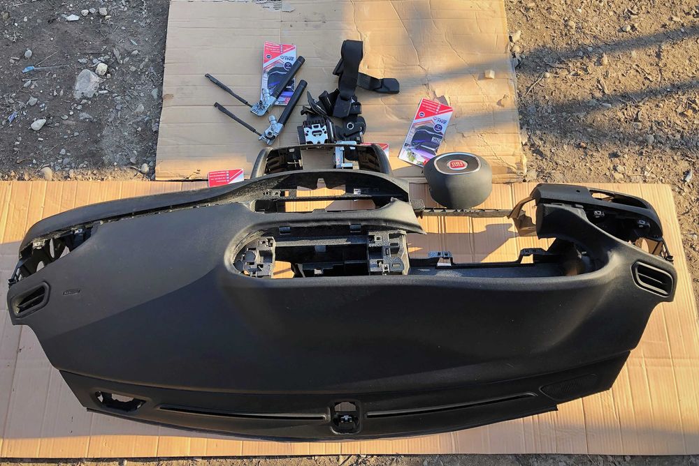 Fiat Tipo kit airbag volan pasager plansa de bord set centuri