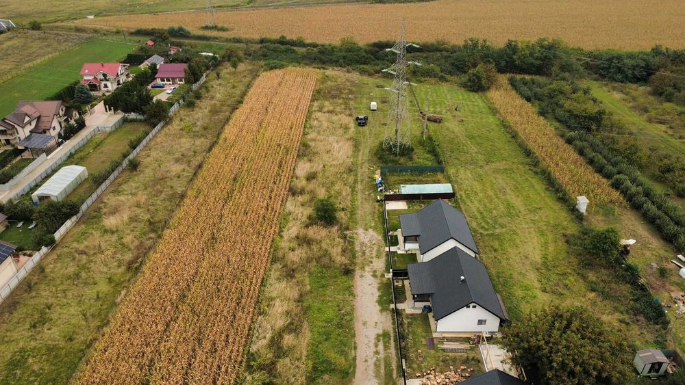 Teren intravilan var Margineni-Hemeius