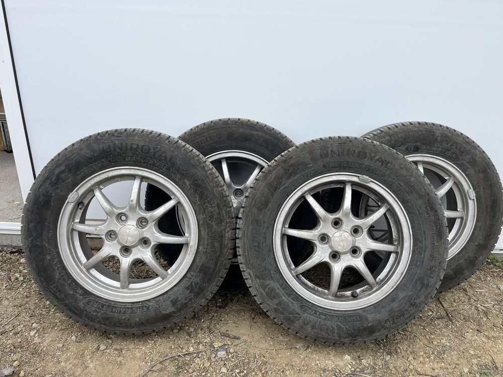 Uniroyal Rainexpert 5 185/70 R14 88t Continental, Subaru Impreza.