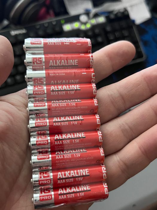100 броя нови RS PRO RS PRO алкални  AAA Battery 1.5V