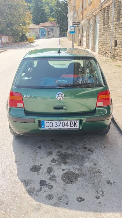Продавам Кола за работа vw golf 4/1.4 газ бензин.всичко платено